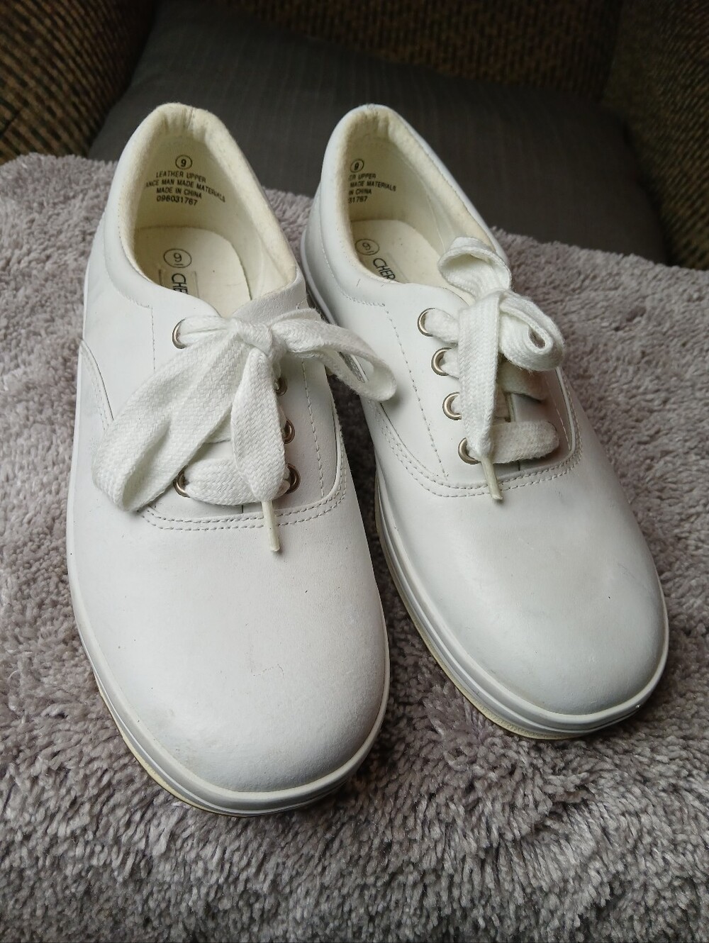 CLASSIC CHEROKEE WHITE LEATHER LACE UP SNEAKERS